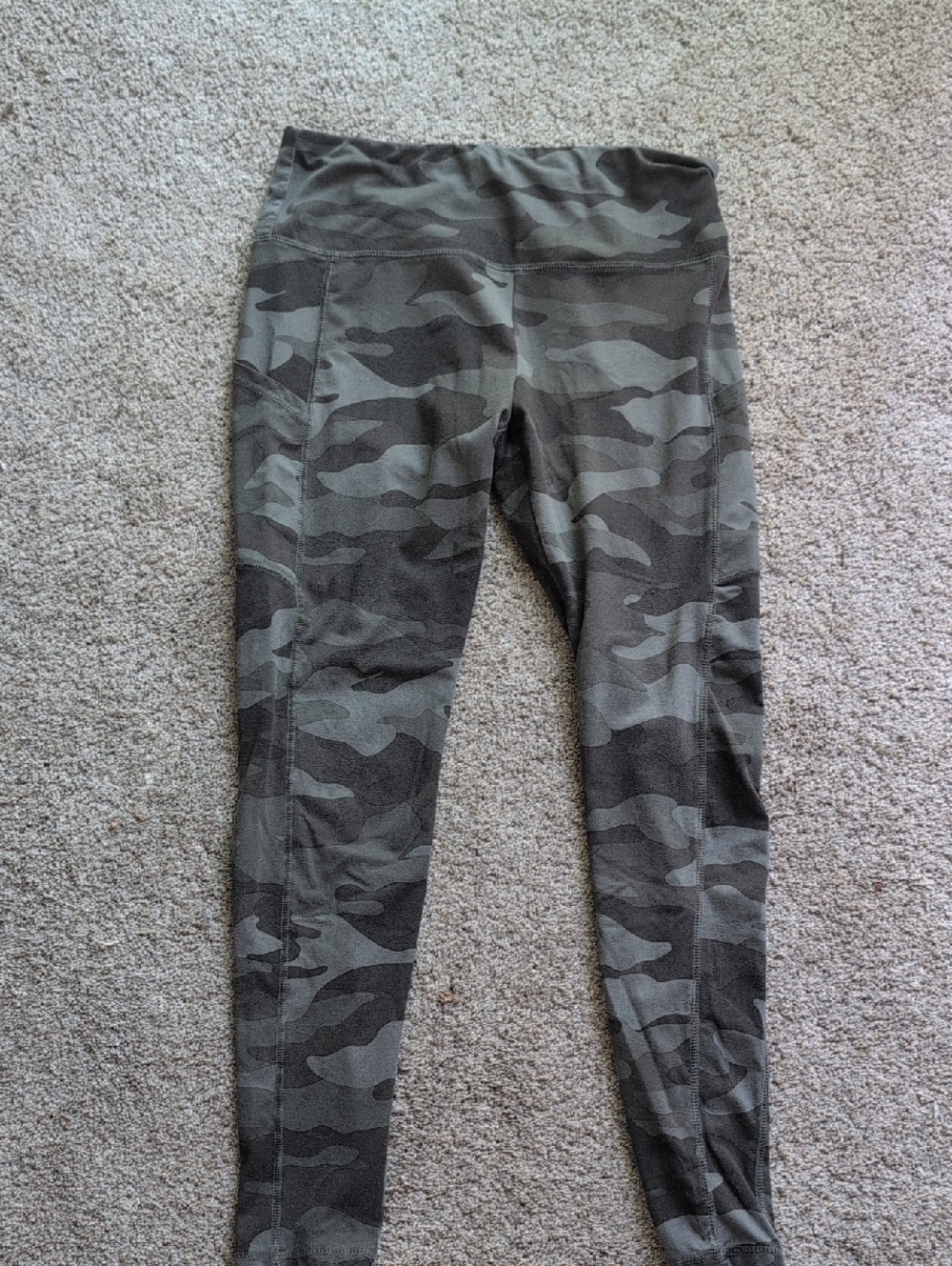 wild fable Olive Camo High-Waist Leggings